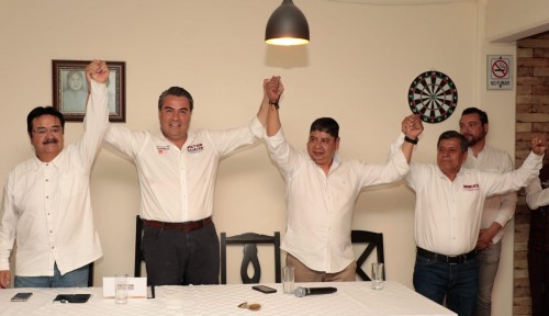 Suman más liderazgos políticos al proyecto de gobierno de Víctor Galeazzi 