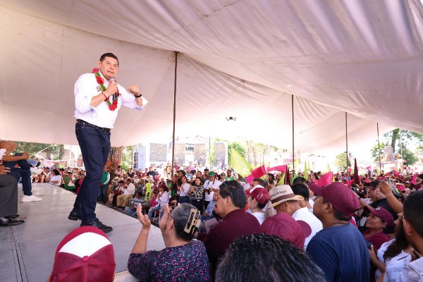 Propone Armenta adquirir avionetas para combatir incendios forestales 