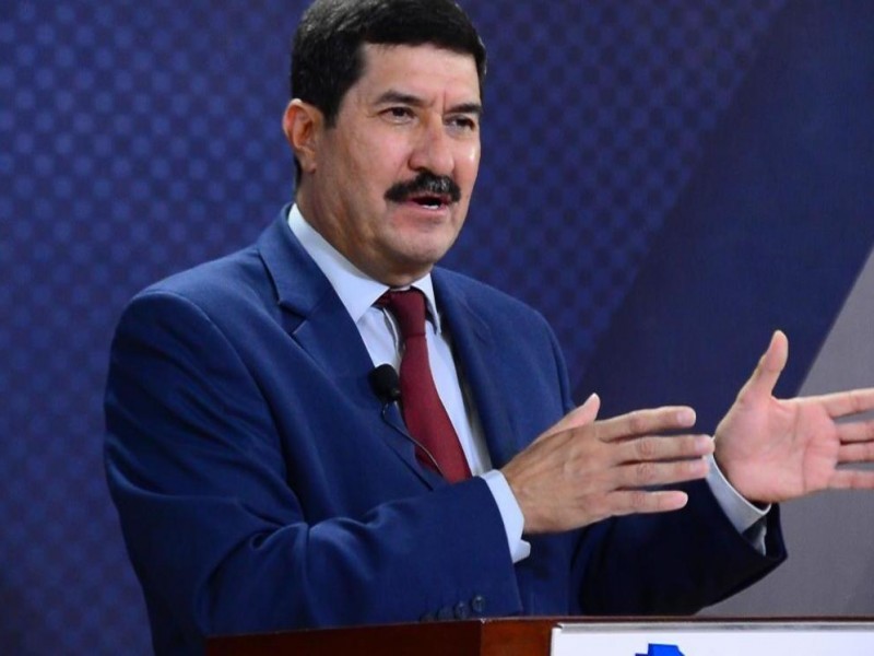 Javier Corral denuncia persecución política y confirma intento de detención arbitraria