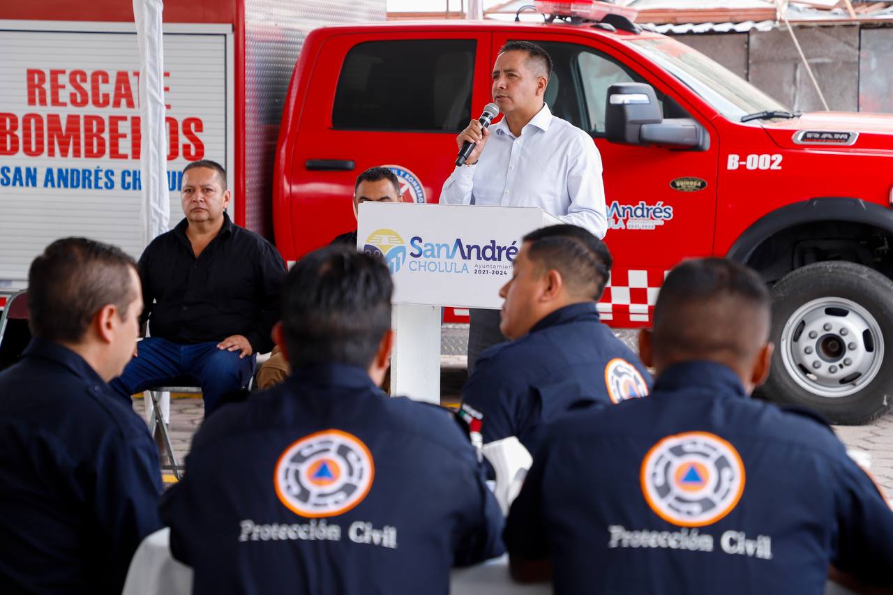 reconocen bomberos sach 4