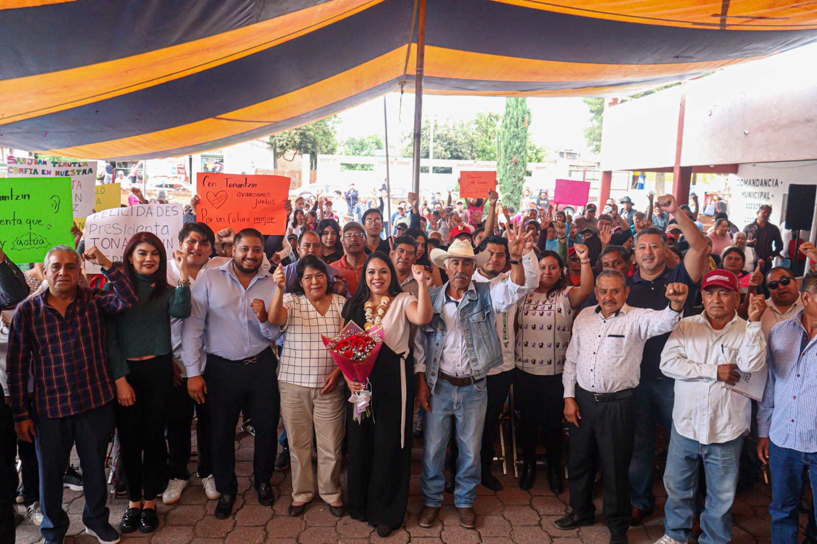 "Por primera vez, una autoridad electa regresa con el pueblo": Pobladores de San Juan Tlautla a Tonantzin Fernández