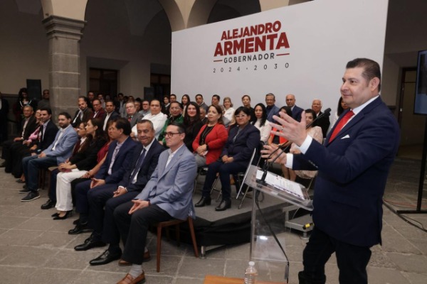 Alejandro Armenta hace los primeros cuatro nombramientos de su gabinete 