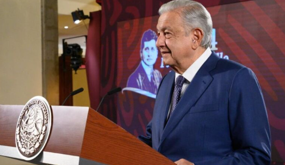 AMLO dice que México no se verá afectado por el “lunes negro”