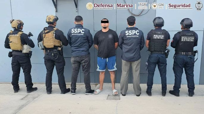 Detienen a "El Tigre", líder criminal buscado en Quintana Roo y México