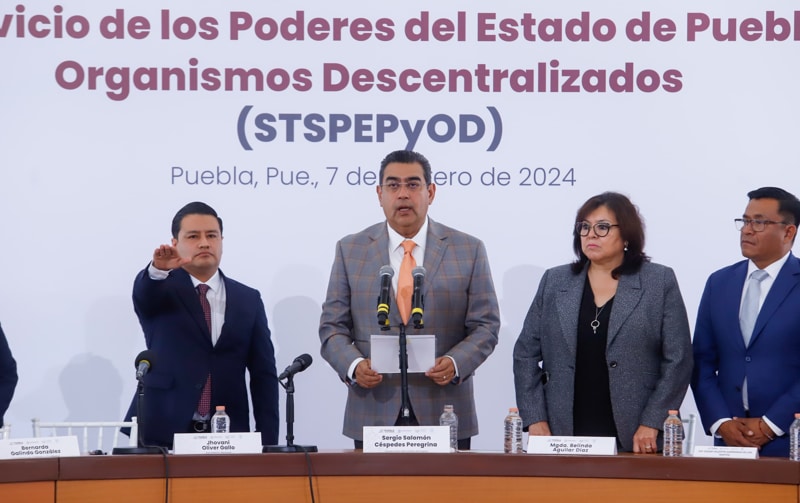 En Puebla, garantizados derechos de trabajadores al servicio del estado, refrenda Sergio Salomón