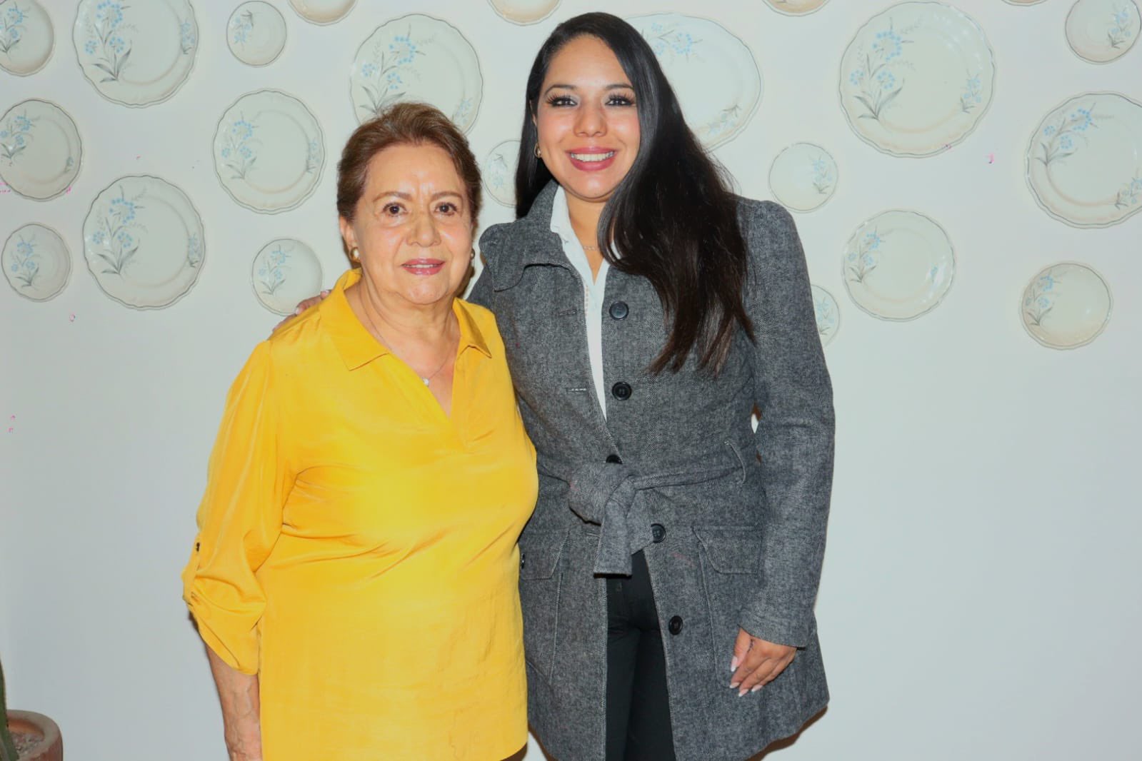 Tonantzin Fernández convive con pioneras de la política en San Pedro y San Andrés Cholula