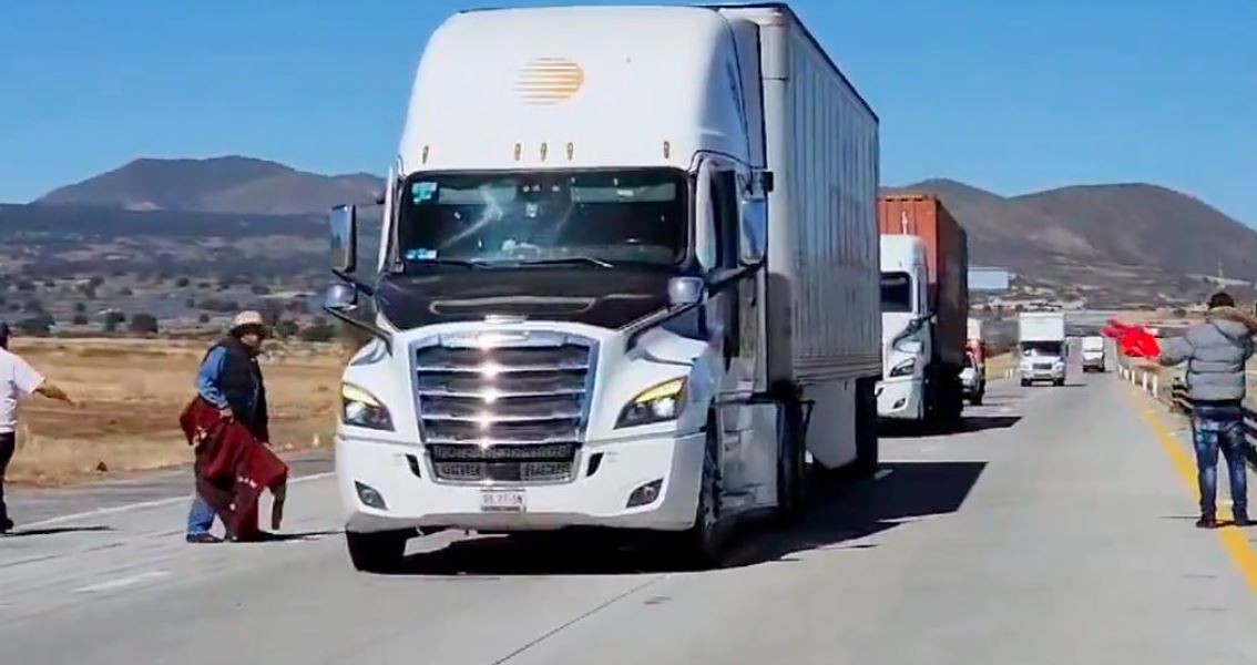 Cierre total del Arco Norte: Manifestantes bloquean autopista en Tlaxcala