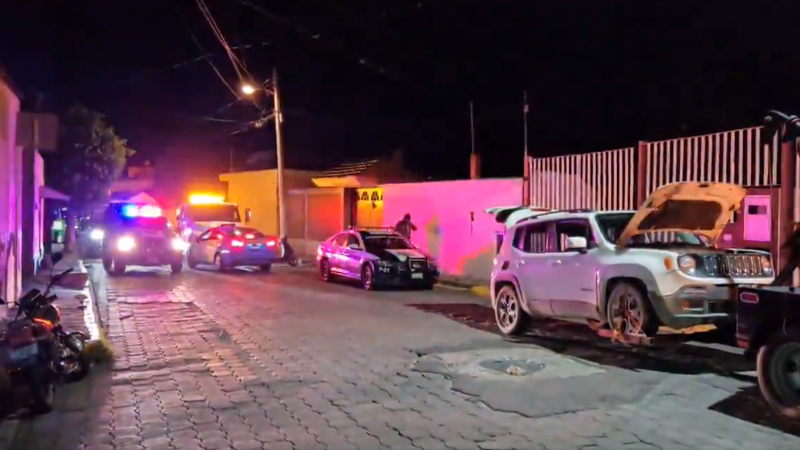 Detienen a dos delincuentes tras intento de asalto a camión en Atlixco
