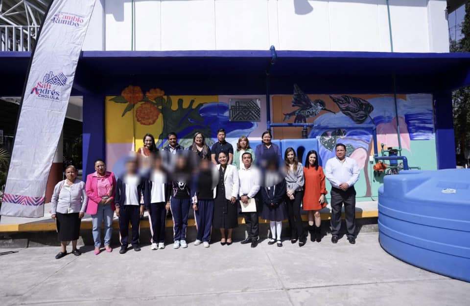 Entrega de Instalación de Mecanismo de Captación de Agua de Lluvia y Mural Artístico en la Comunidad Escolar