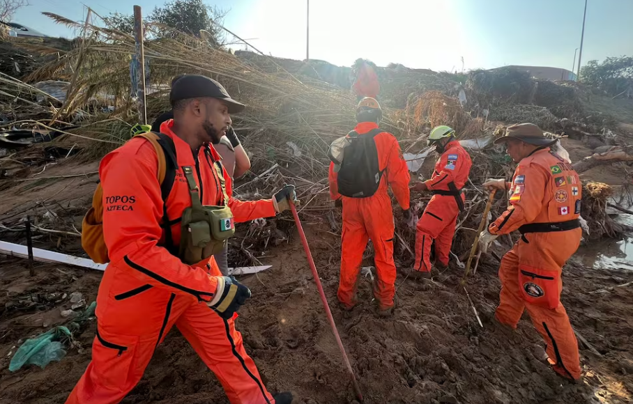 Topos Azteca de México llega a Valencia para ayudar tras graves inundaciones
