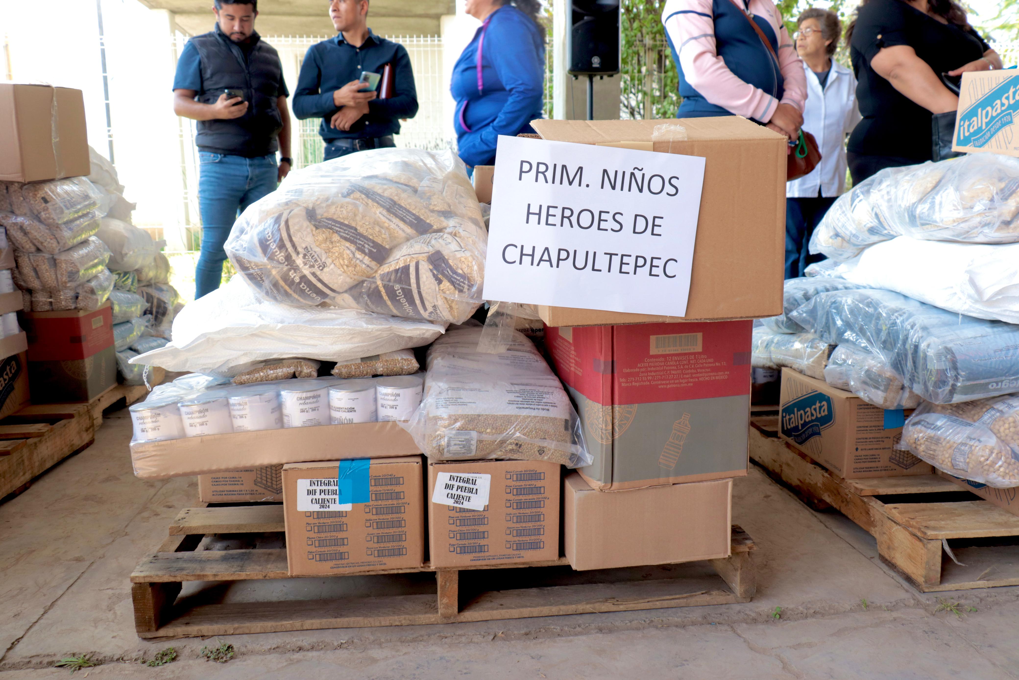 Entrega Gobierno de Cholula apoyos del DIF a escuelas del municipio