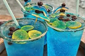 El Estado de México analiza prohibir los populares “Azulitos” y bebidas alcohólicas con energizantes