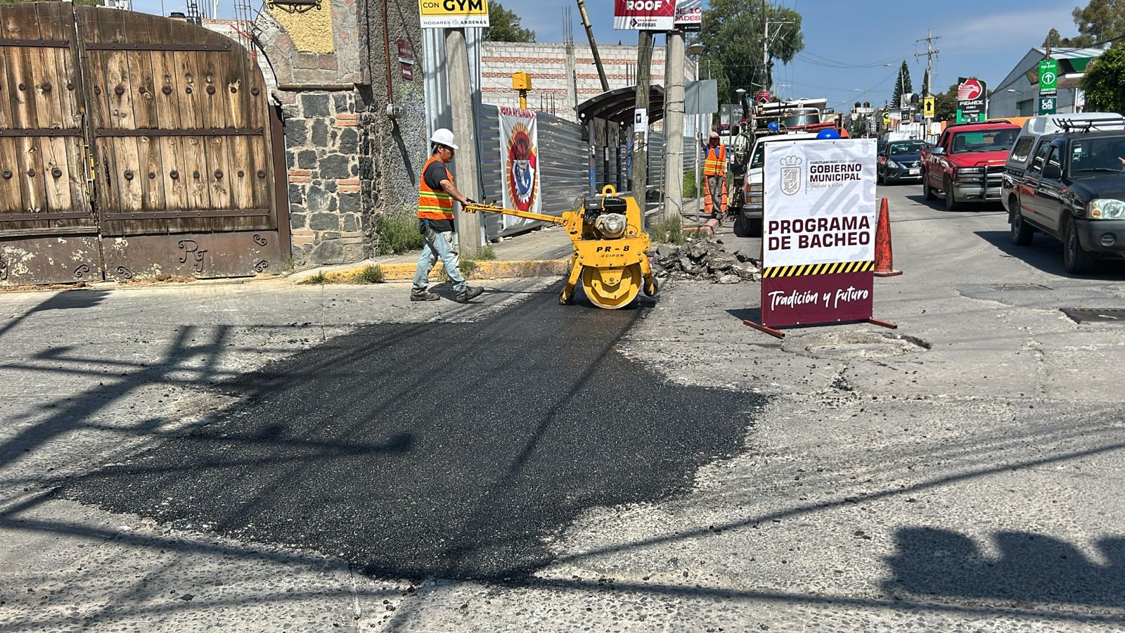 Inicia "BacheAndo" en el primer día de gobierno de Omar Muñoz 