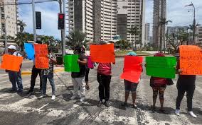 Protestas en Acapulco tras huracán John: Exigen apoyos económicos urgentes