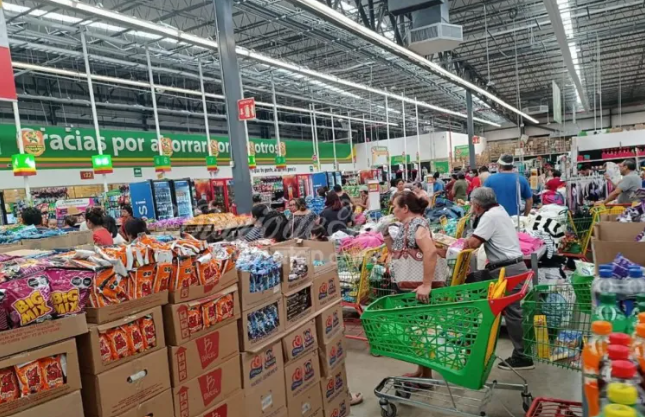 Pánico en Yucatán por el Huracán Milton: Centros comerciales devastados