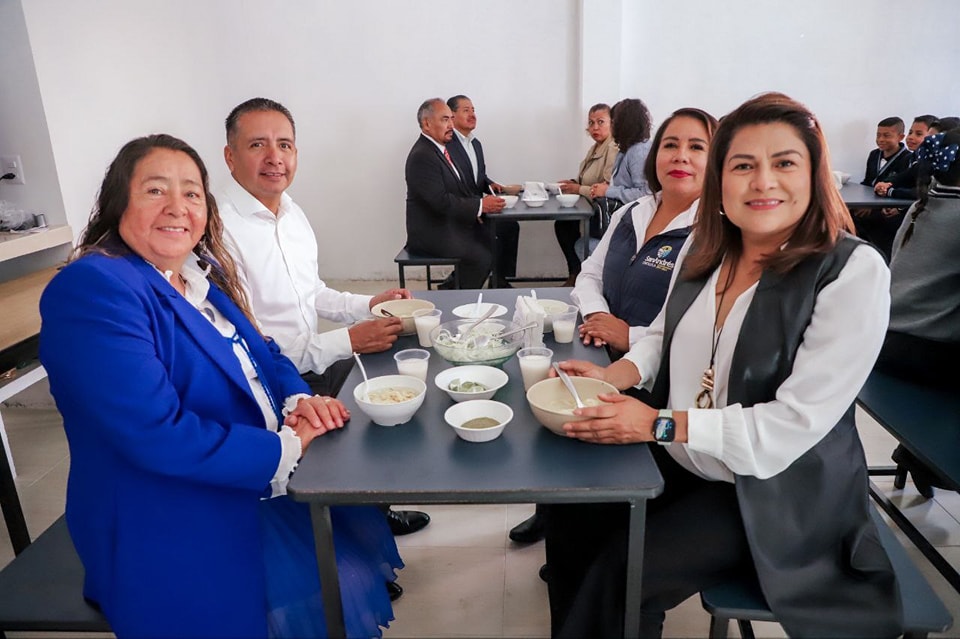 Inaugura Edmundo Tlatehui Comedor Escolar en la Telesecundaria Alejandro García