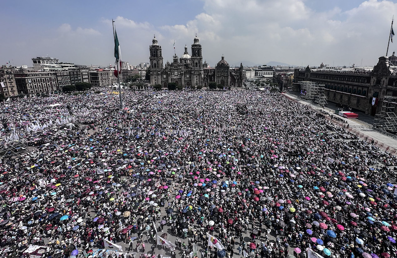 López Obrador asegura que México vive una "auténtica democracia" en su último Informe de Gobierno