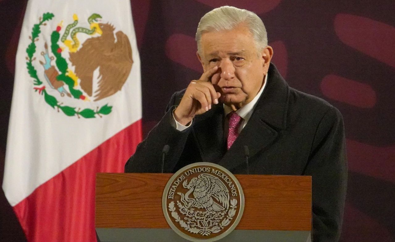AMLO se despide de México con reformas y una emotiva canción