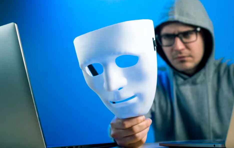 Cómo evitar estafas y perfiles falsos en LinkedIn: Protección y consejos