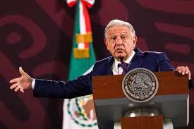 AMLO defiende la reforma judicial y critica suspensión de jueces: "No tiene fundamento legal"