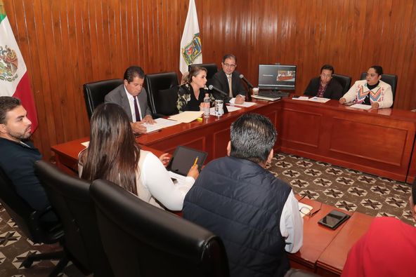 Aprueban Padrón de Beneficiarios y designan a Ramón Blanca como respondiente a Informe de Labores de Paola Angon