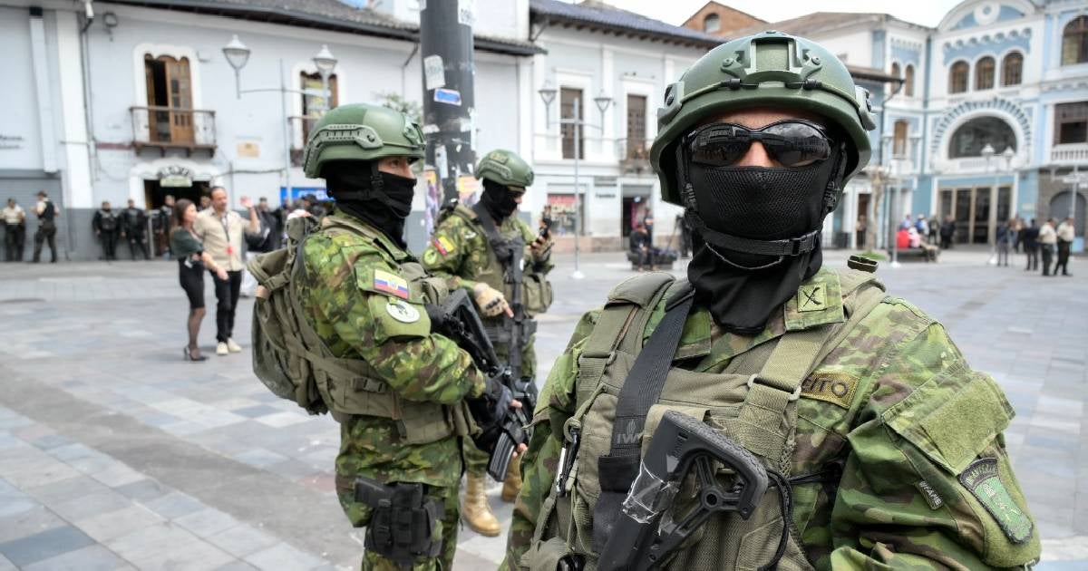 Ecuador declara estado de excepción en 7 provincias por violencia narco