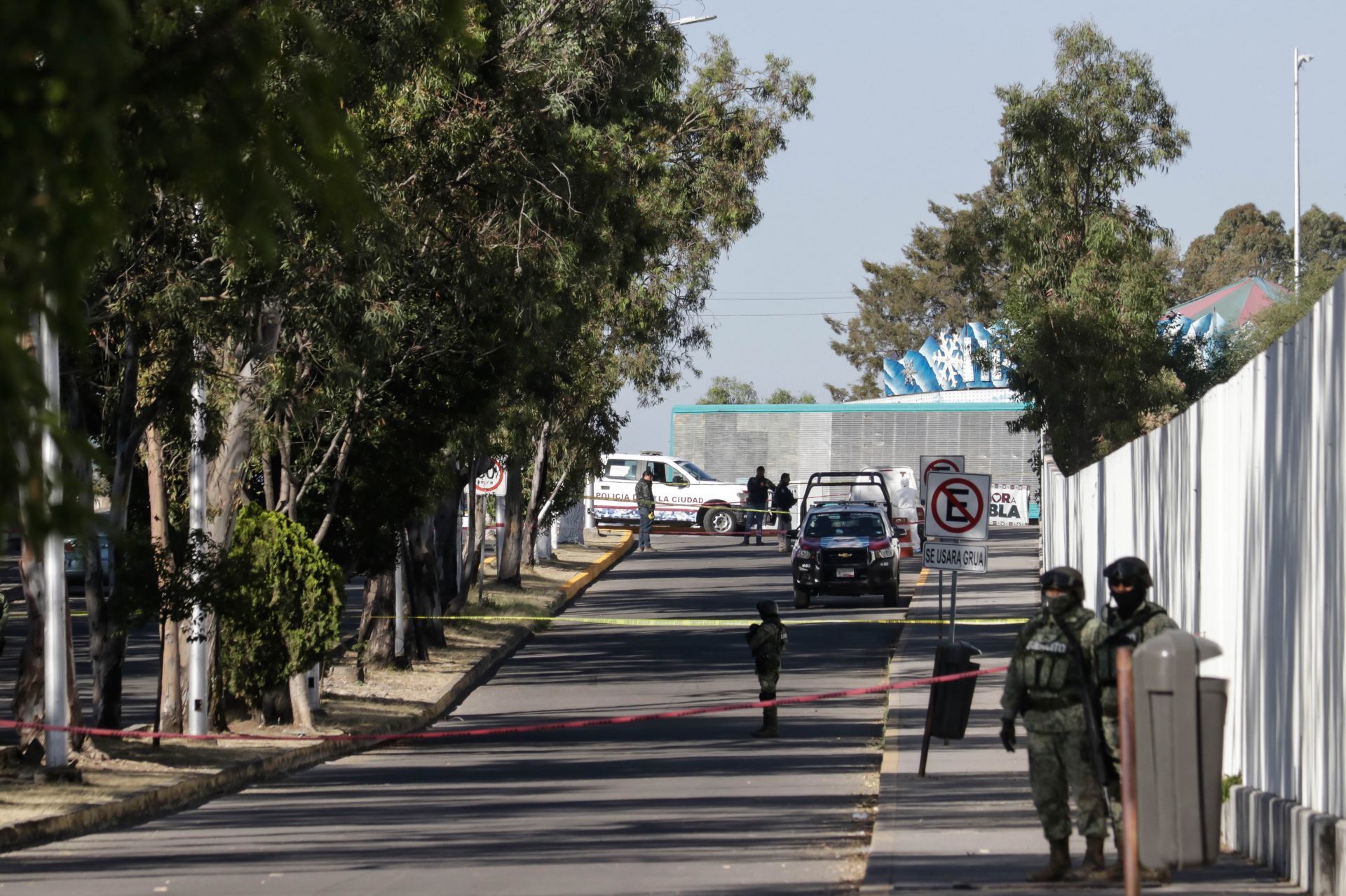 Fiscalía investiga hallazgo de cuerpos cerca de la Feria de Puebla; refuerzan seguridad en la zona