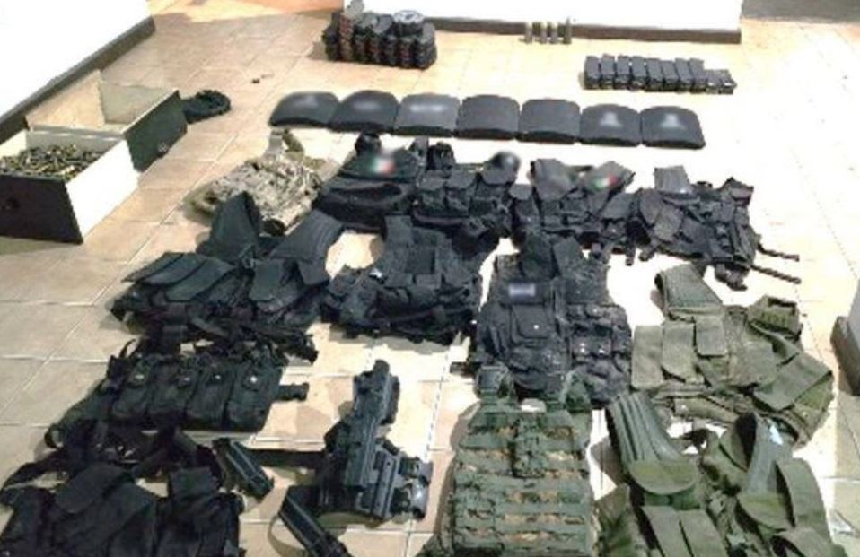 Operativo en Mulegé: enfrentamiento y aseguramiento de arsenal