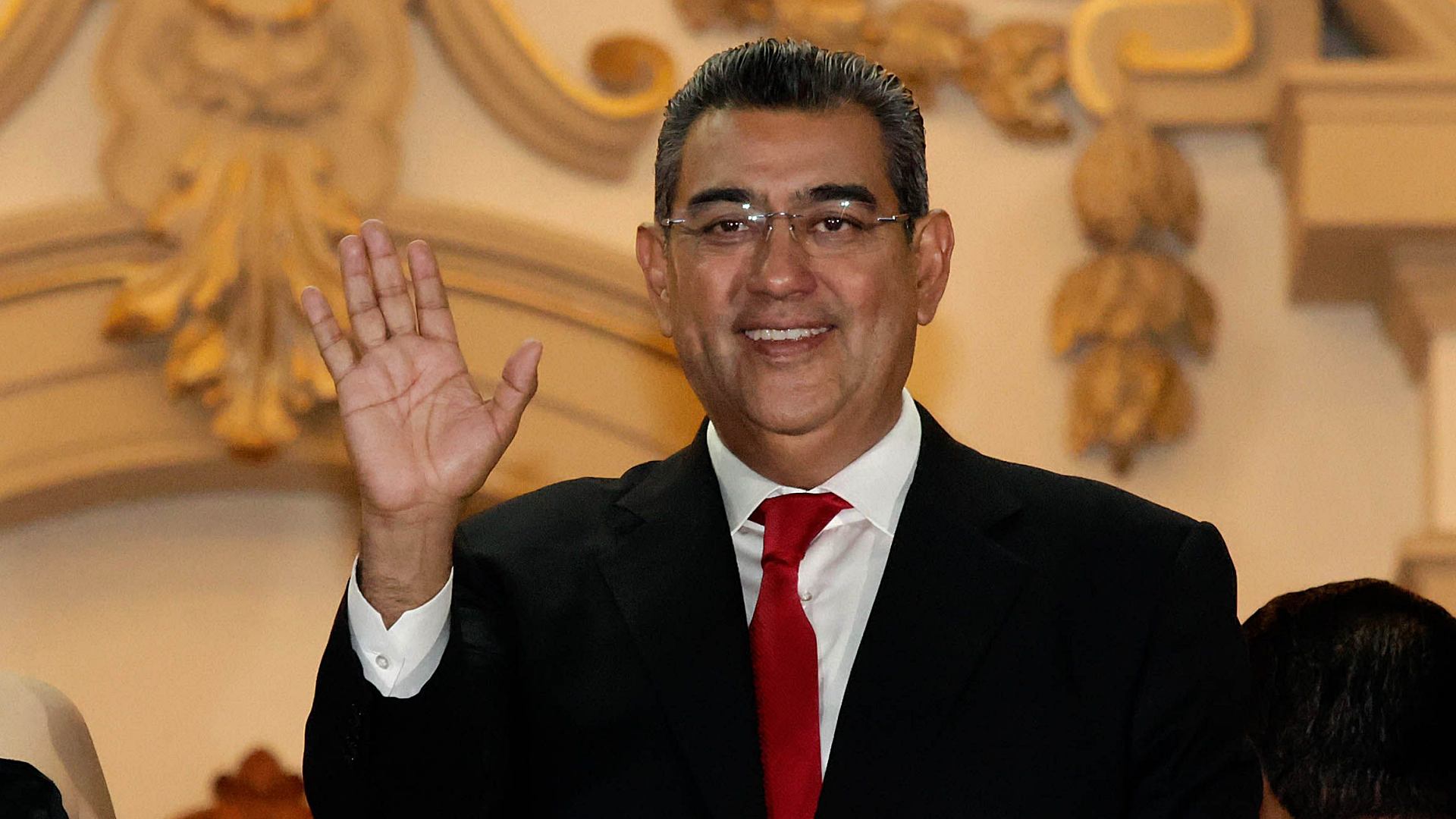 Sergio Salomón asumirá el INM tras salida de Garduño por caso migrantes