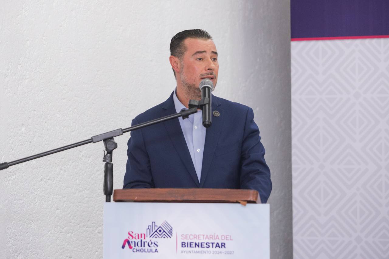 firma convenio becas sach 3