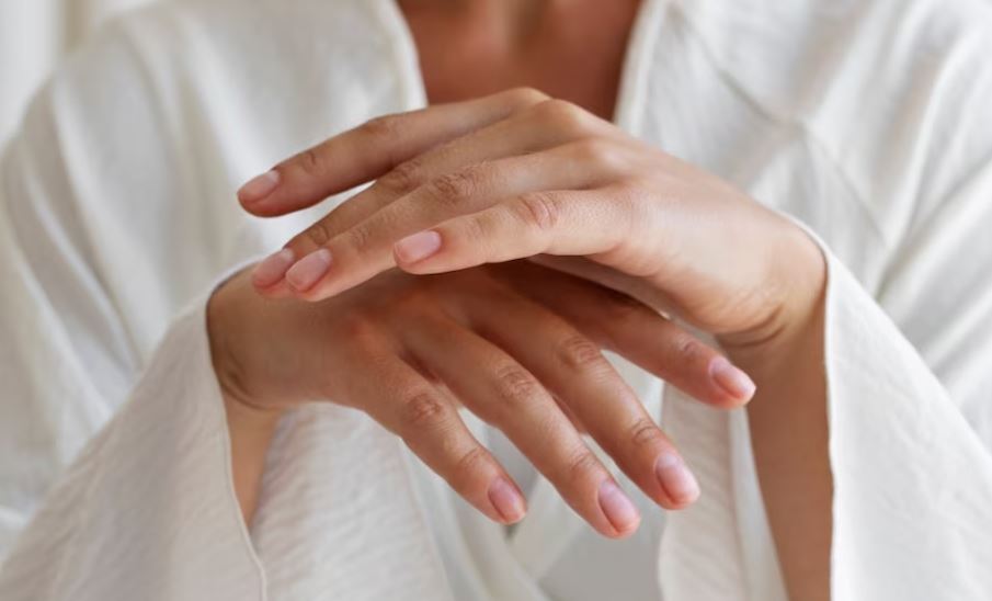 La importancia de cuidar tus uñas y manos