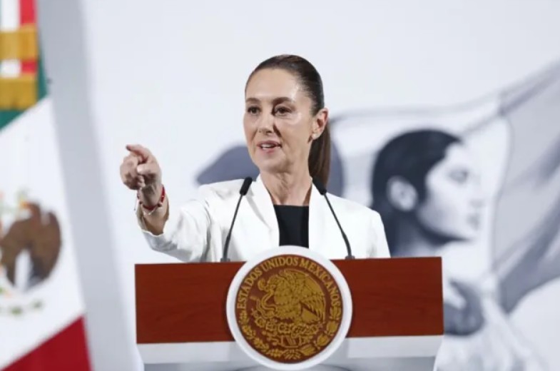 R3D advierte censura digital por reforma de Sheinbaum aprobada en el Senado