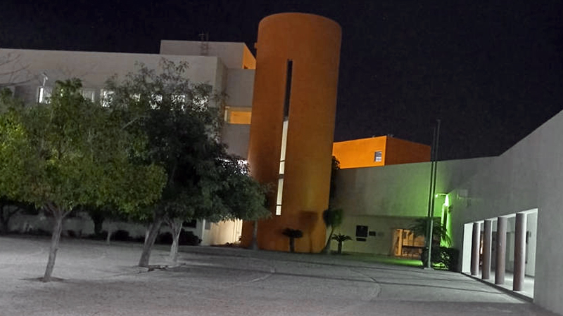 Muere hombre tras chocar contra una barda en Tlahualilo; investigan causas