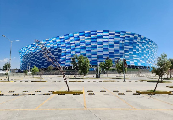 Gobierno de Puebla instalará torres de vigilancia en estacionamiento del estadio Cuauhtémoc
