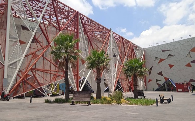 Gobierno analiza establecer tarifa única para estacionamiento en la Feria de Puebla 