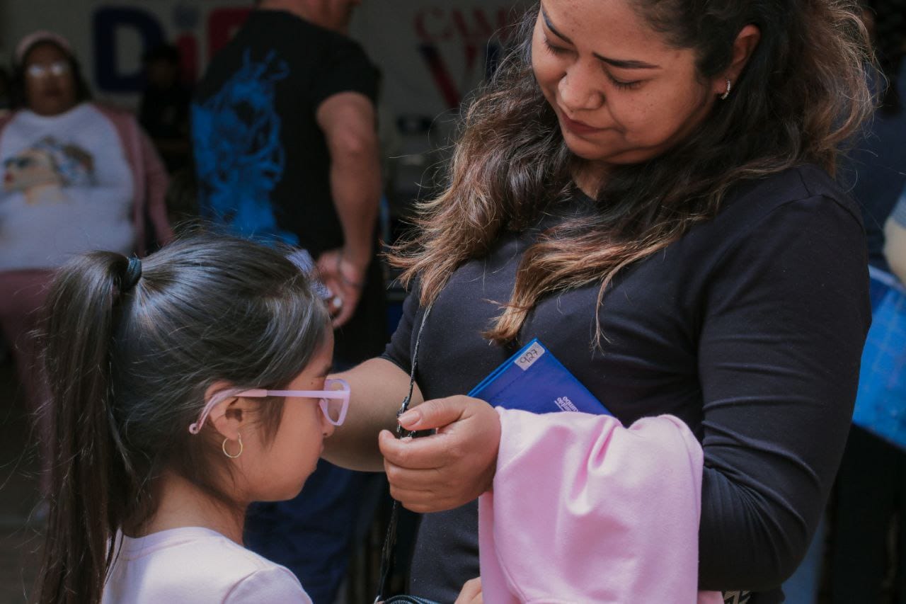 San Andrés Cholula entrega lentes a 500 personas “Cambiando Vidas con Vistas Saludables”