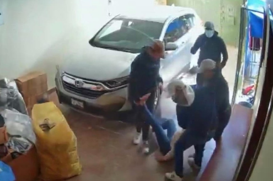 Violento asalto en la colonia Aquiles Serdán