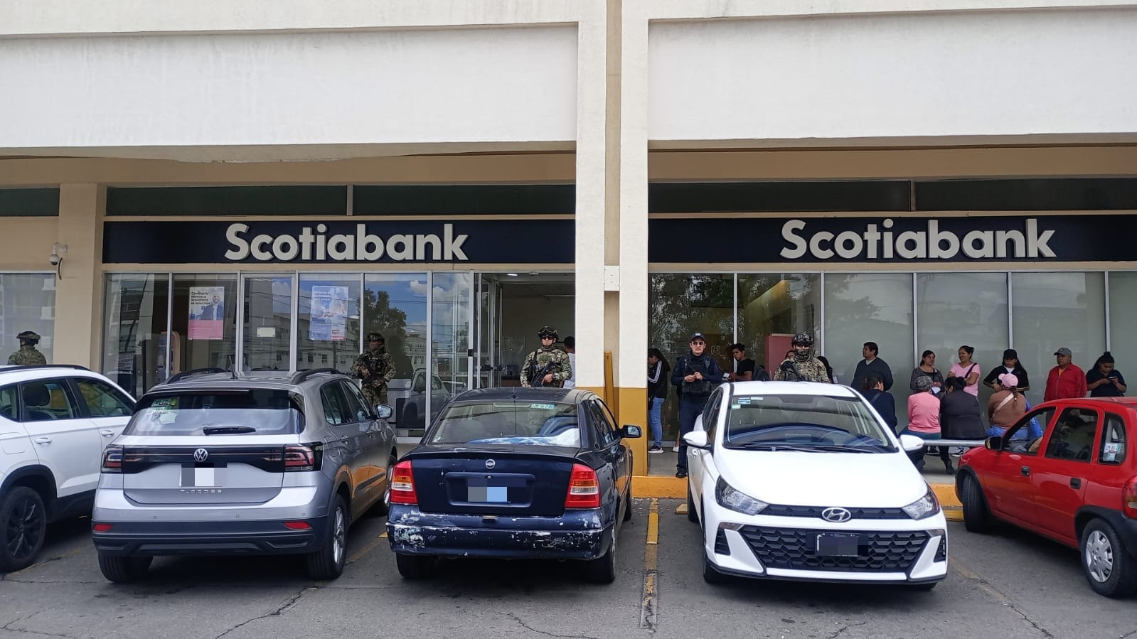 SSC de Cuautlancingo realiza operativo de protección a cuentahabientes en Cruz del Sur