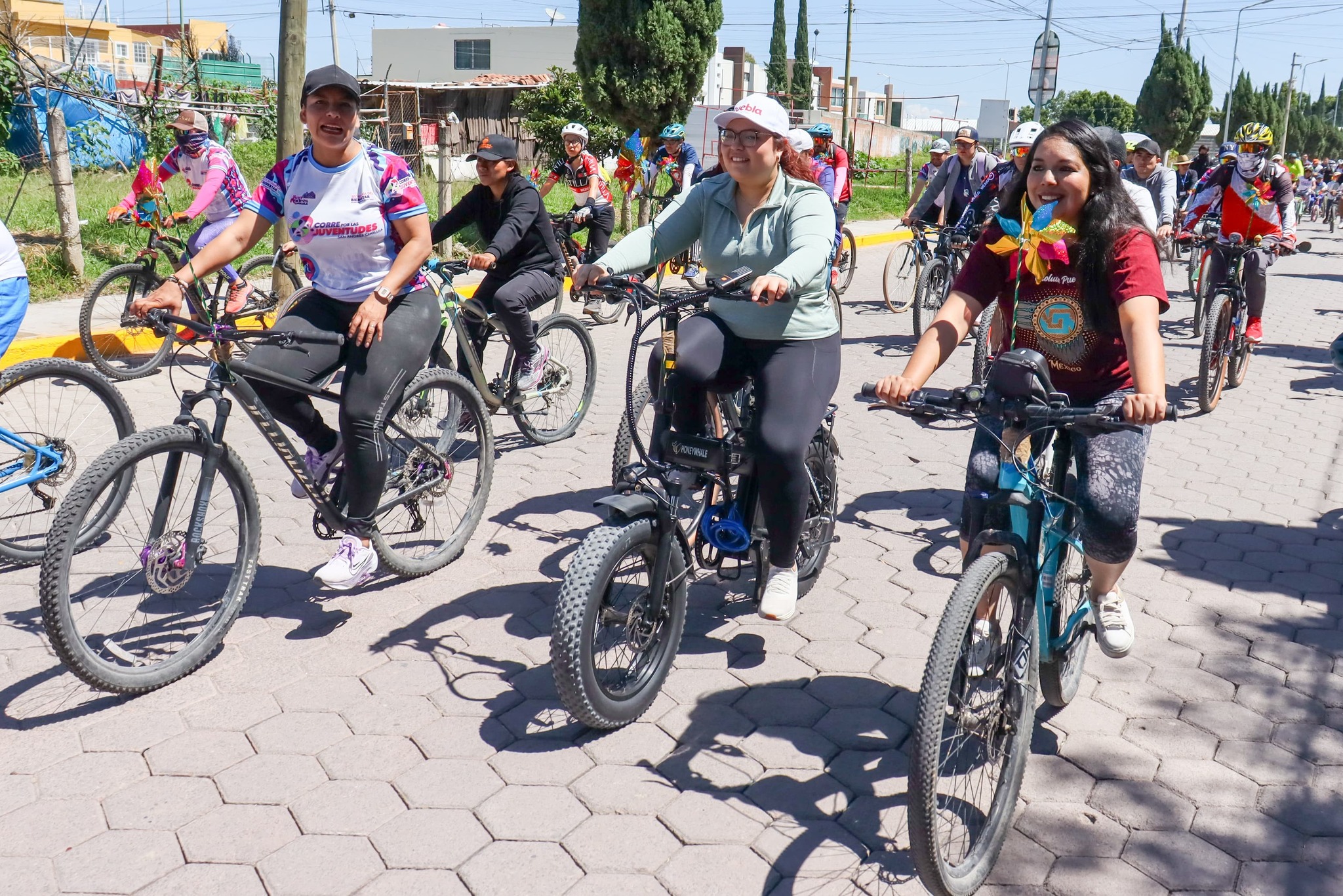Promueven identidad cultural en Las Cholulas con recorrido ciclista de 9 kilómetros