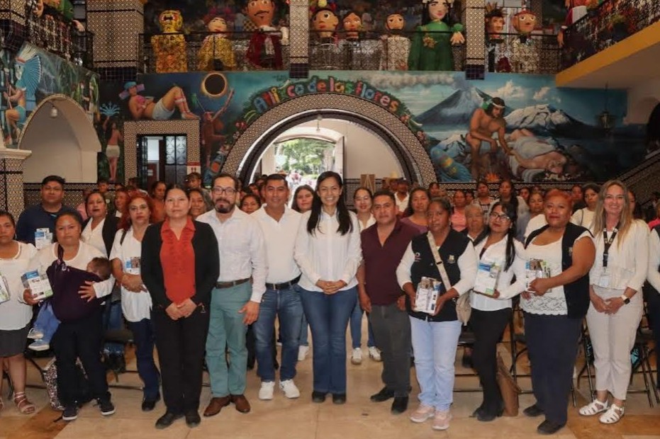 Entrega de kits médicos en Atlixco
