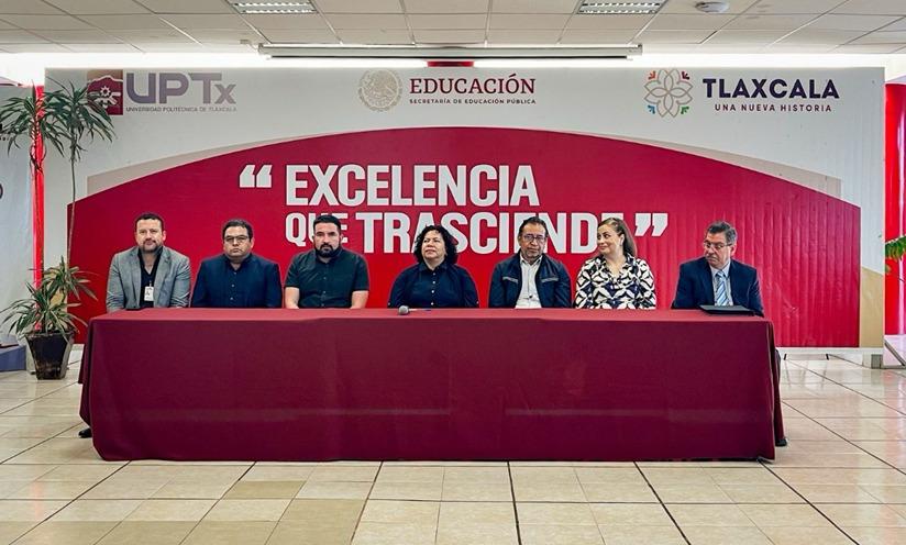 Estudiantes de UPTx presentan proyectos financieros que impulsan la innovación