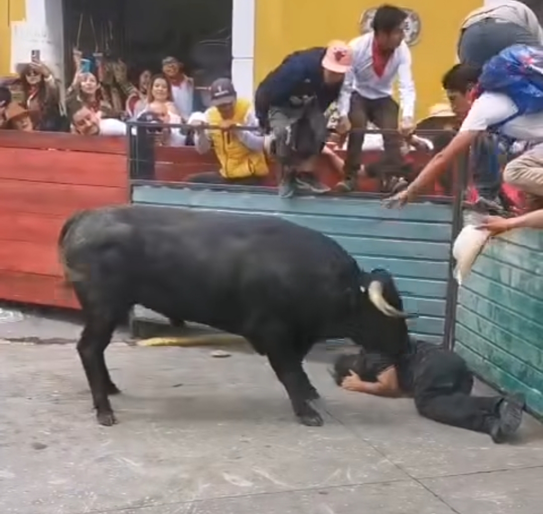 Pese a nuevas normas huamantlada deja ocho lesionados, uno de gravedad