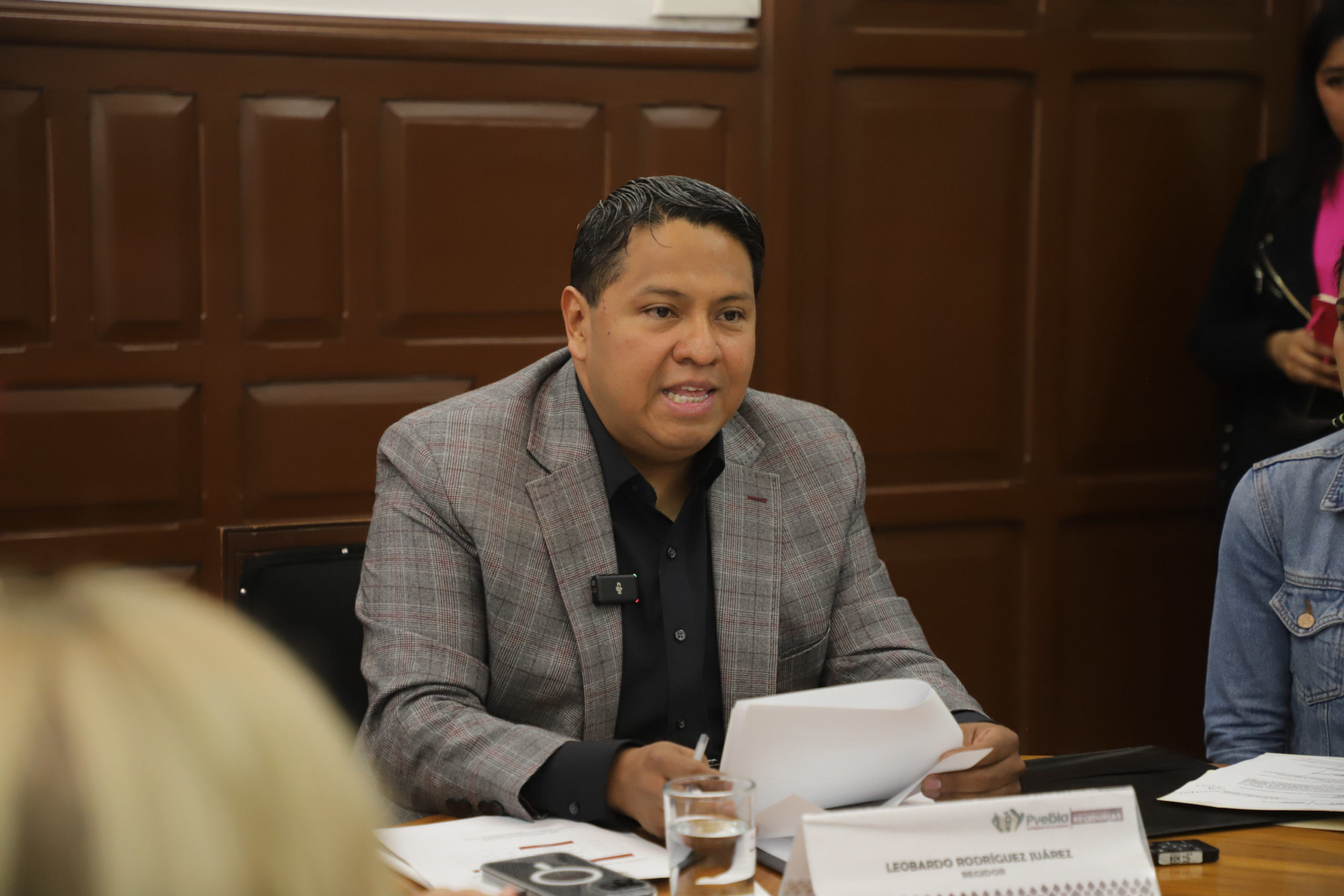 Regidor de Morena acusa a exalcaldes panistas de malgastar 350 mdp en bacheo sin resultados