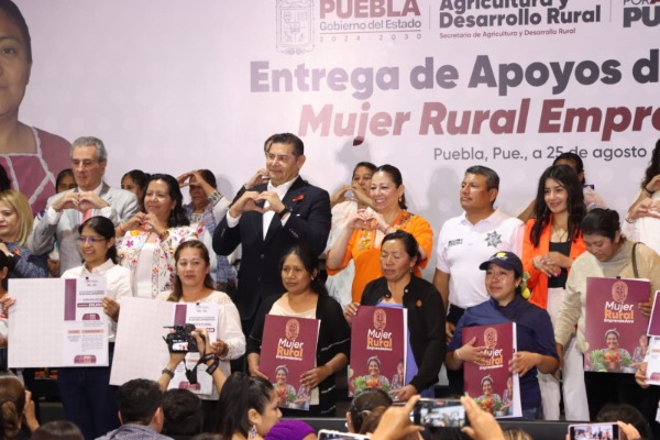 Gobierno de Puebla duplicará recursos para programa de “mujeres rurales”
