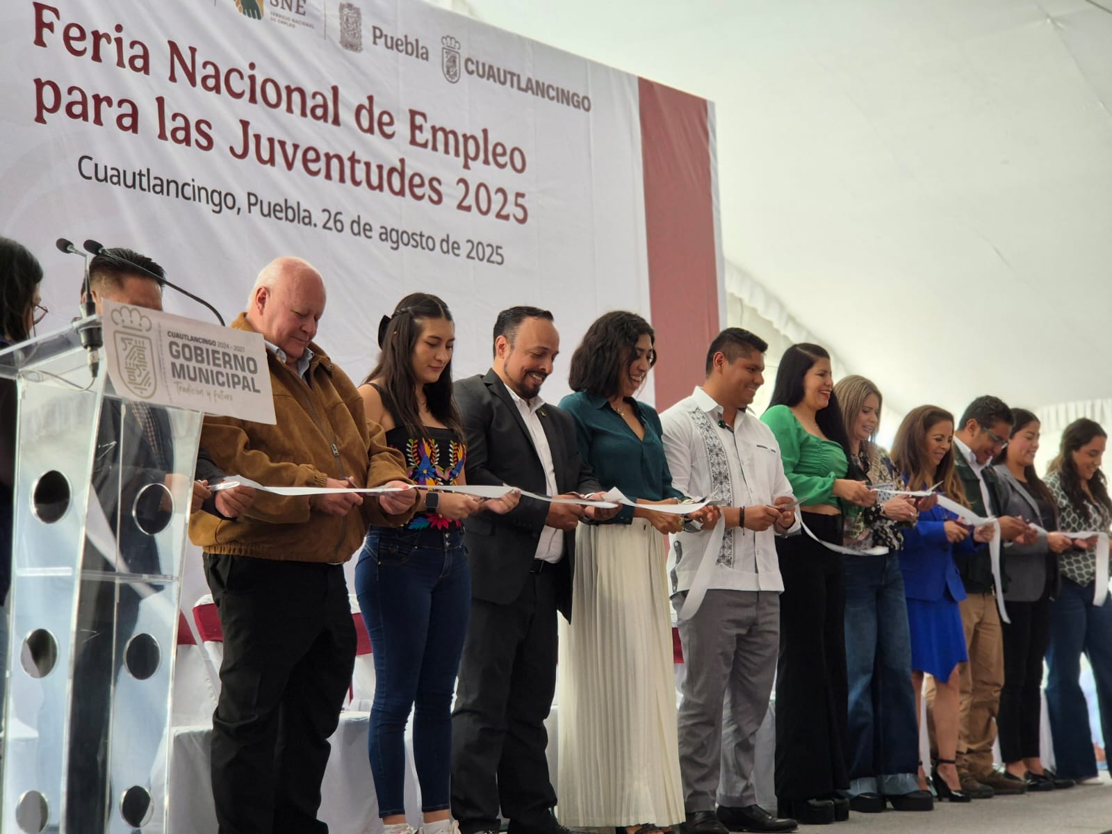 Cuautlancingo impulsa oportunidades laborales para jóvenes con Feria del Empleo 2025
