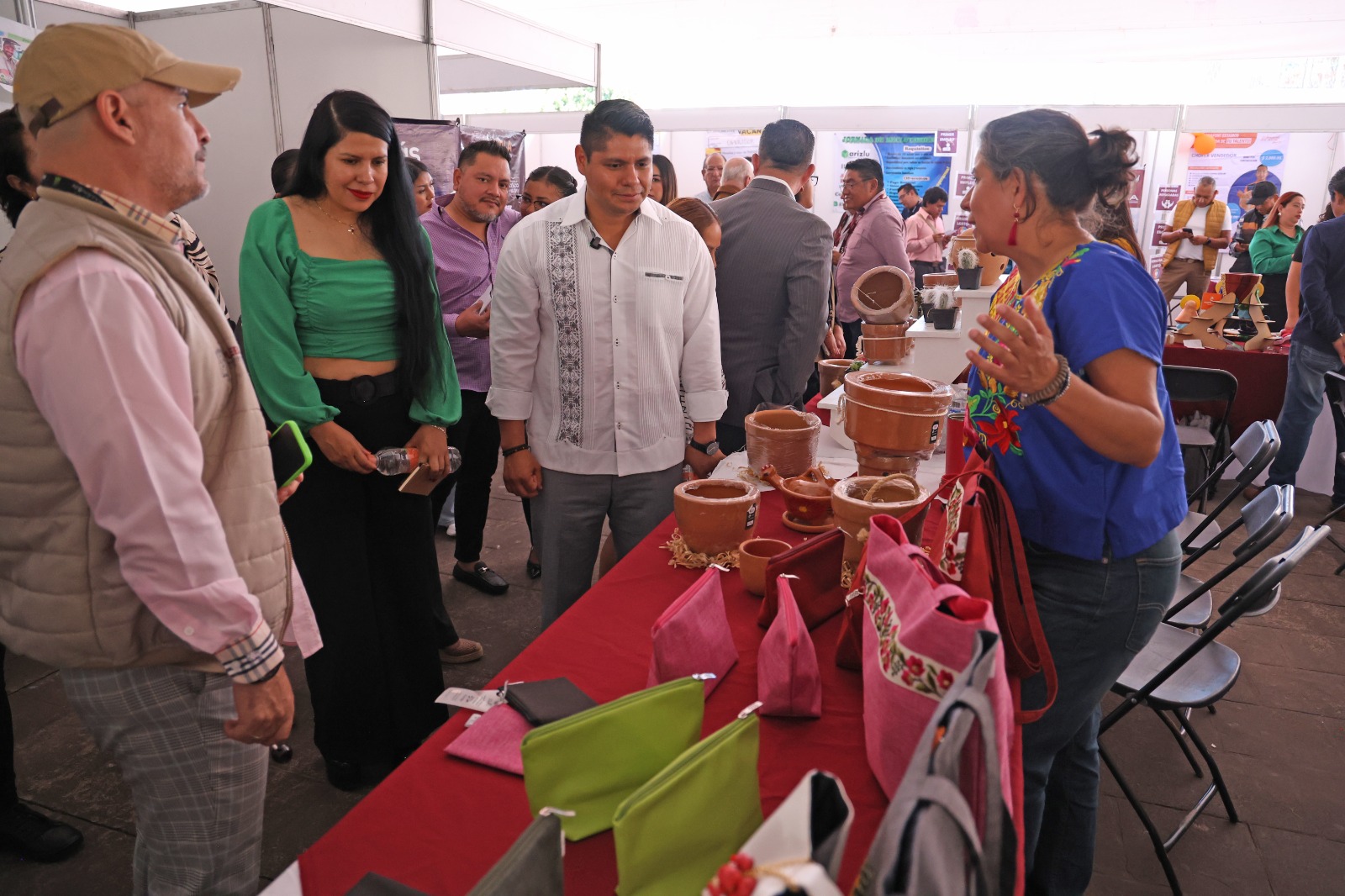 Preside Omar Muñoz “Feria del Empleo para las Juventudes 2025”