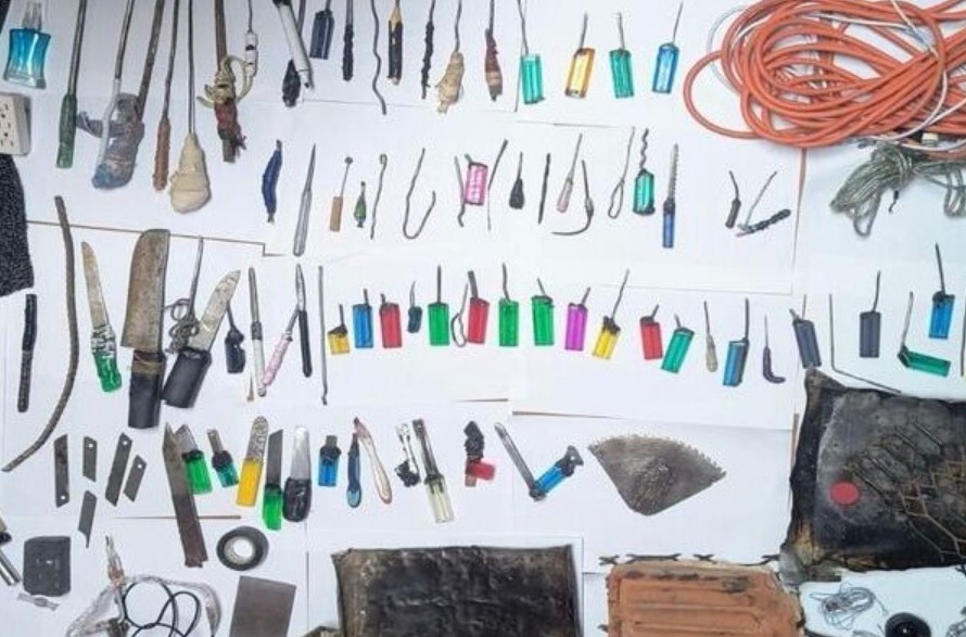 Hallazgo de armas blancas en el penal de San Miguel