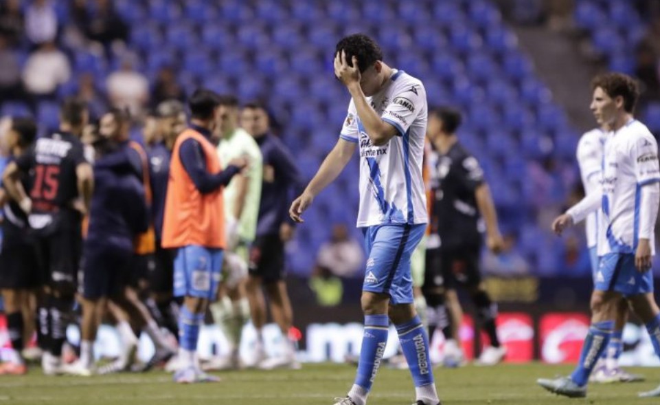 Puebla sorprende primero