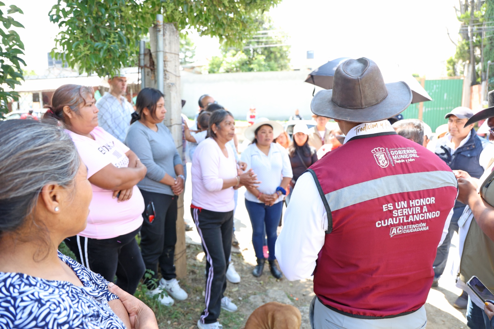 Anuncia Omar Muñoz construcción de clínica de salud y subcomandancia en San Lorenzo Almecatla 