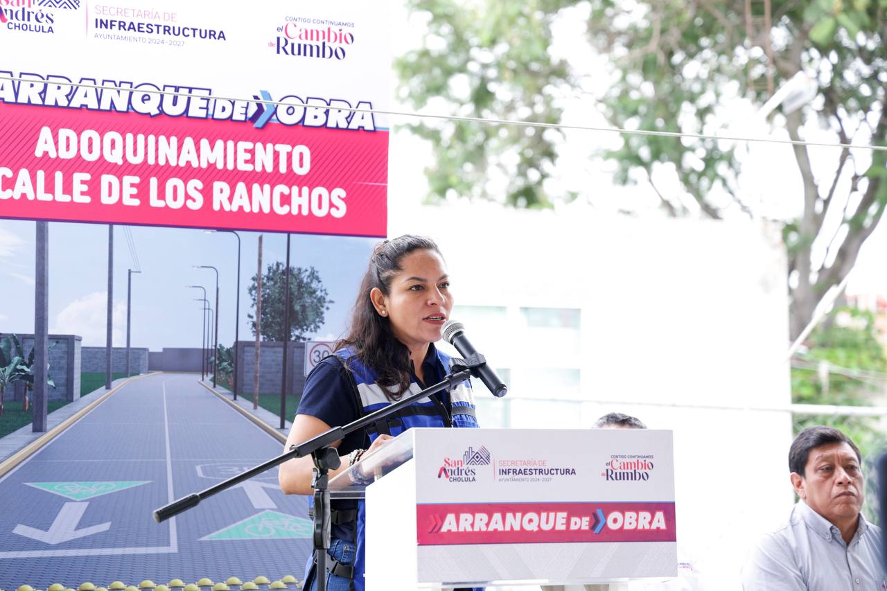 Inicia Lupita Cuautle obra de adoquinamiento en San Bernardino Tlaxcalancingo